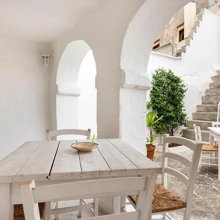 Casa Dell'arciprete Dimora Storica Prázdninový dům Mesagne