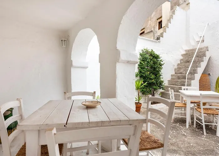 Casa Dell'arciprete Dimora Storica בית נופש מסניה