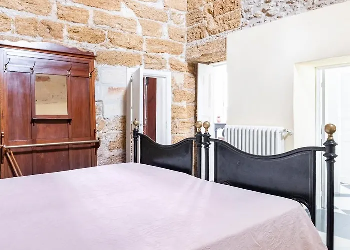 Casa Dell'arciprete Dimora Storica מסניה
